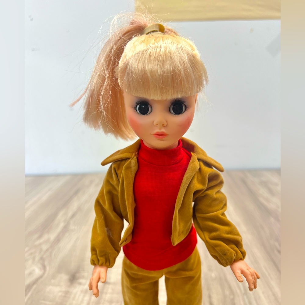 Vintage 1974 Vogue doll